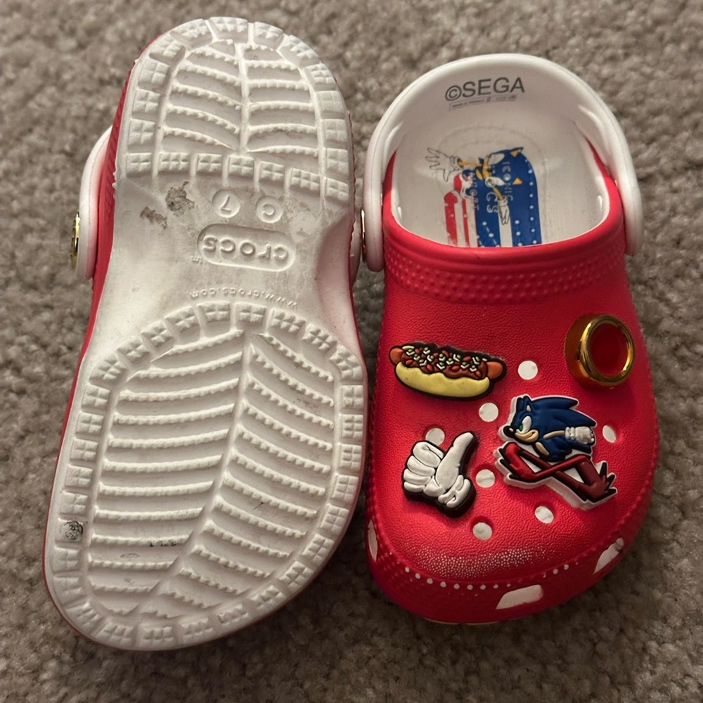 Sonic Crocs